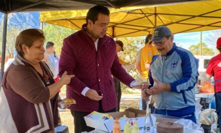 LLEVA NAVA ROSCA DE REYES A COLONIAS DE SANTA CATARINA