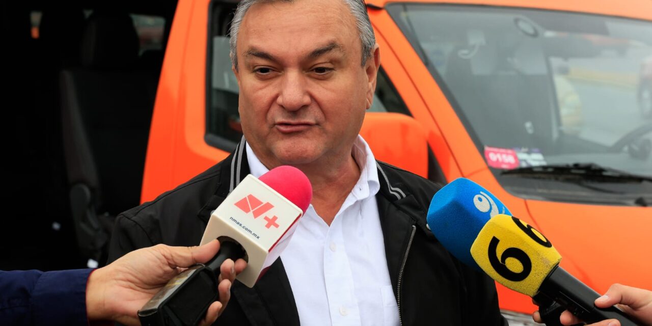 Héctor García establece transporte gratuito en Guadalupe